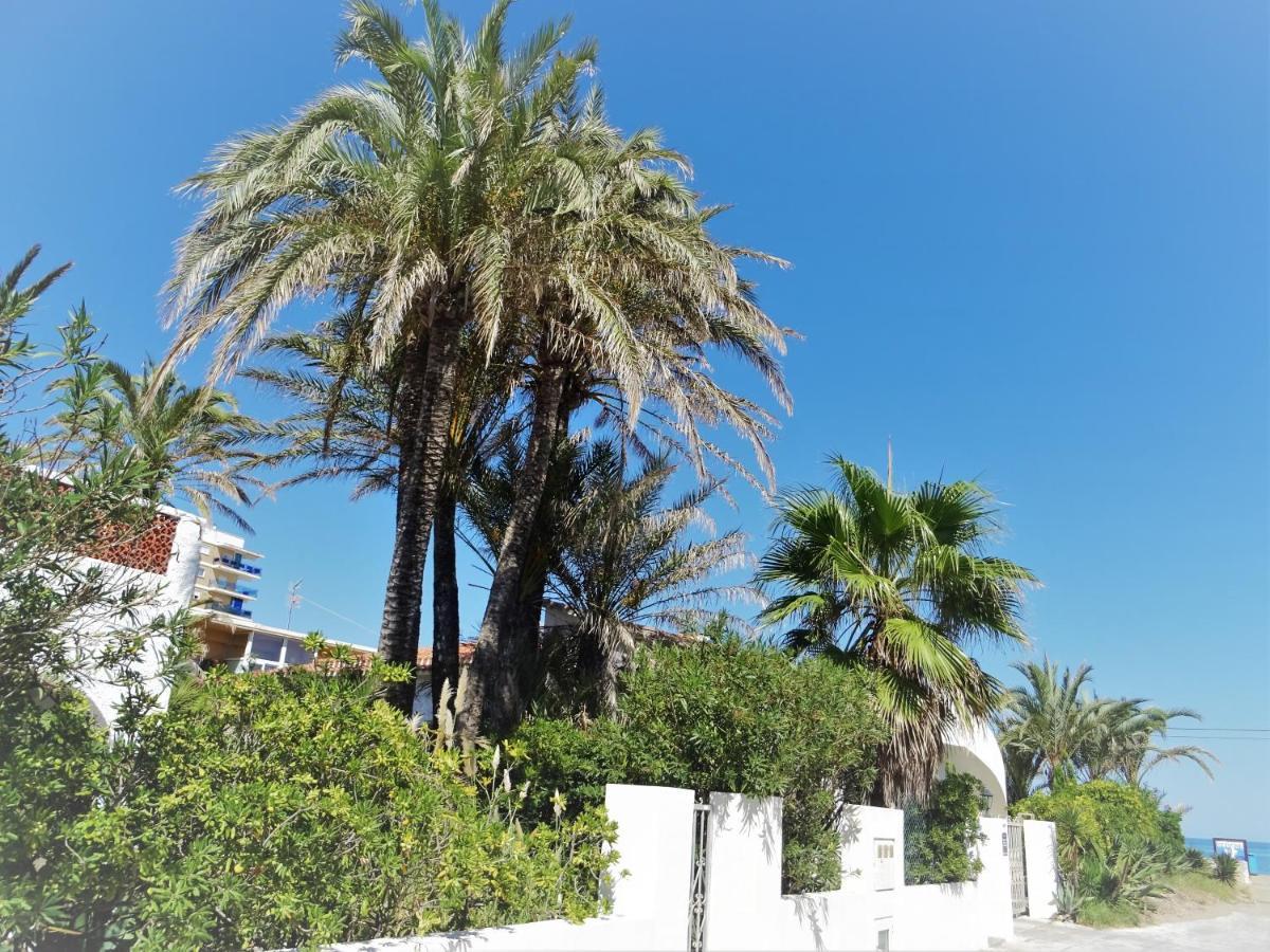 Villa At Seafront With Private Garden-655 Dénia Extérieur photo