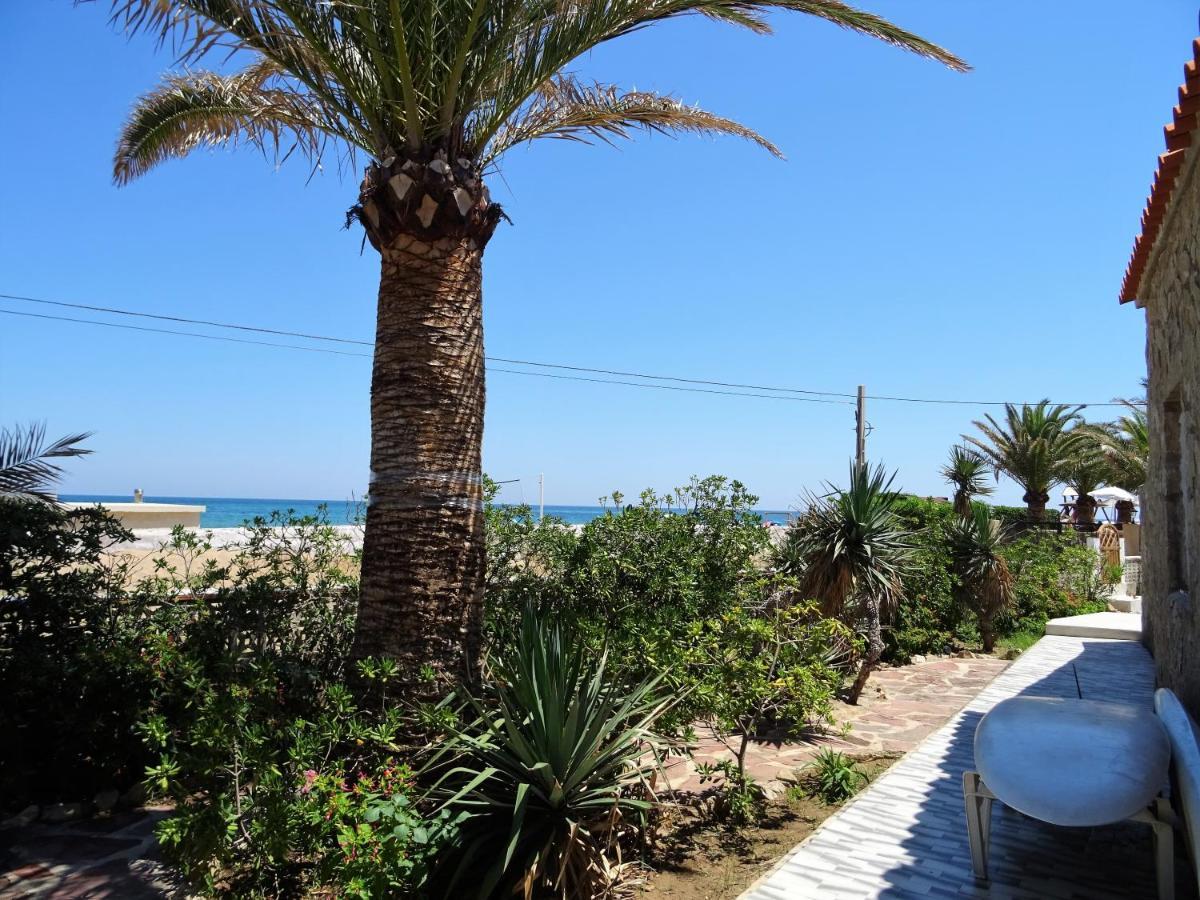 Villa At Seafront With Private Garden-655 Dénia Extérieur photo