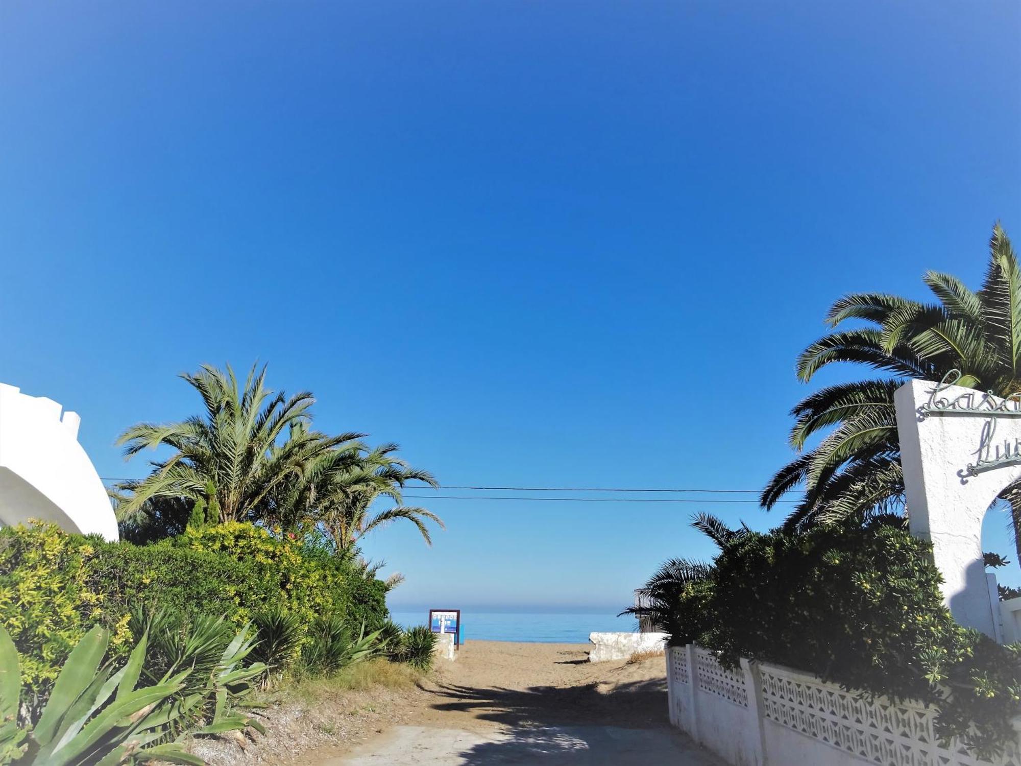 Villa At Seafront With Private Garden-655 Dénia Extérieur photo